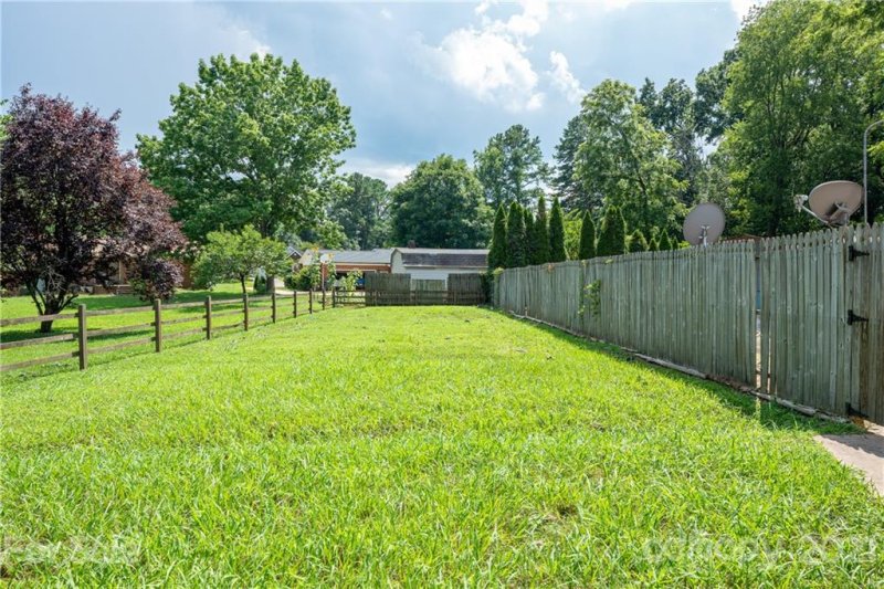 Property image 2 at 115 Lancelot Road, Salisbury, NC 28147