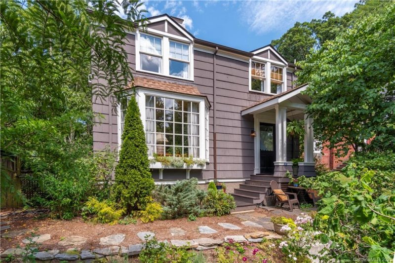 Property image 3 at 180 Tacoma Circle, Asheville, NC 28801