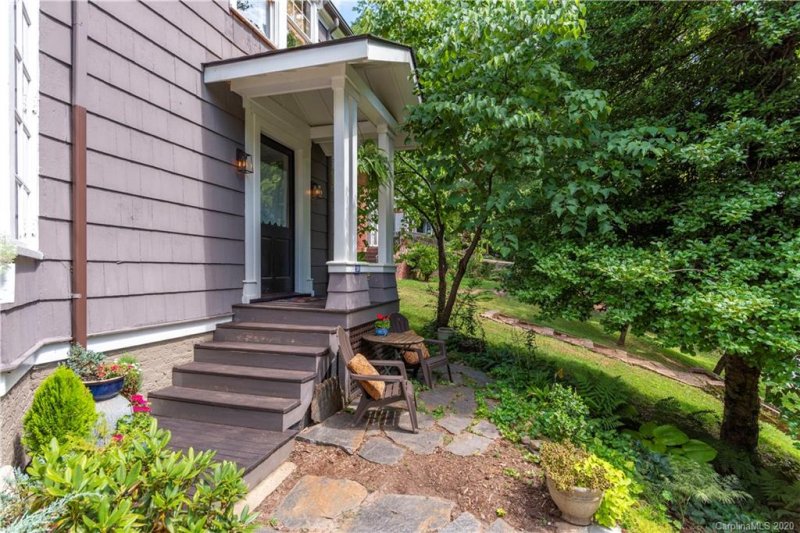 Property image 4 at 180 Tacoma Circle, Asheville, NC 28801