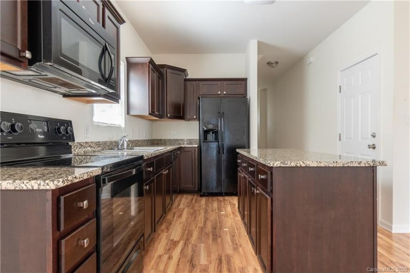 Property image 5 at 108 Lookout Point Place, Mooresville, NC 28115