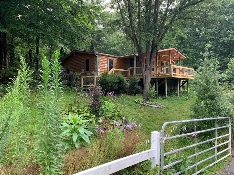 Property image 3 at 19 Timbers Edge Lane, Fairview, NC 28730