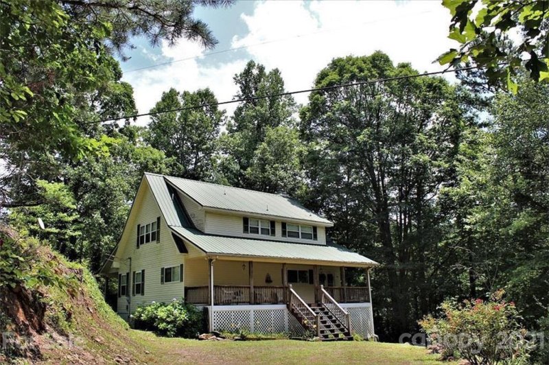 Property image 2 at 209 S Mallard Cove, Almond, NC 28702