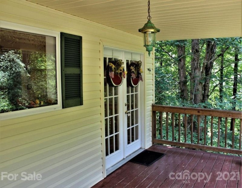 Property image 5 at 209 S Mallard Cove, Almond, NC 28702