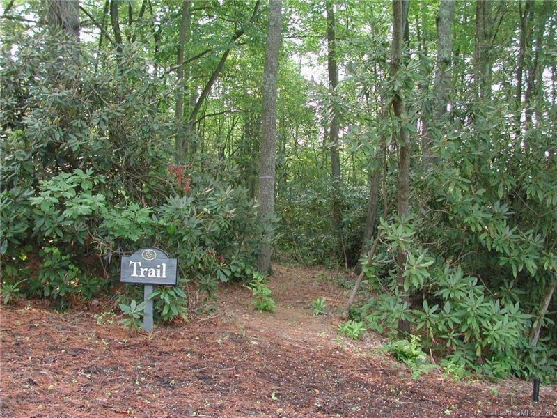 Property image 2 at 255 Fernbrook Way, Hendersonville, NC 28792