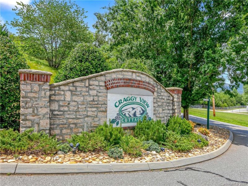 Property image 2 at 33 Outlook Circle, Swannanoa, NC 28778