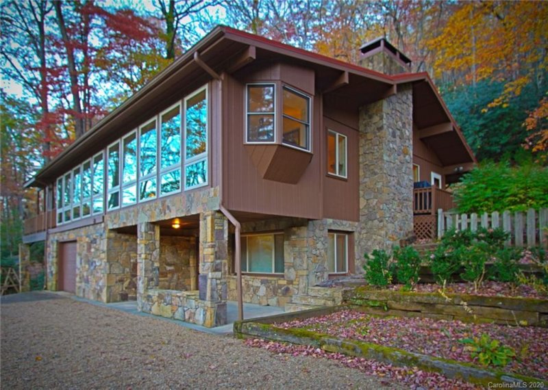 567 South Toe River Road