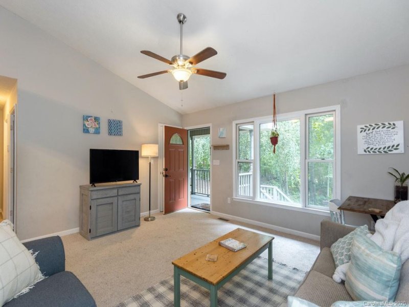 Property image 2 at 205 Pine Berry Circle, Hendersonville, NC 28739