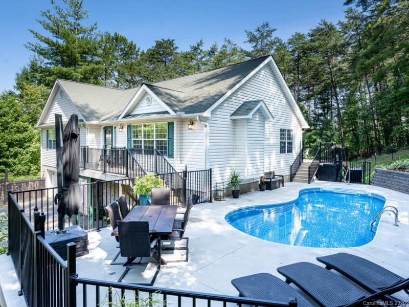 Property image 2 at 90 Red Maple Drive, Weaverville, NC 28787