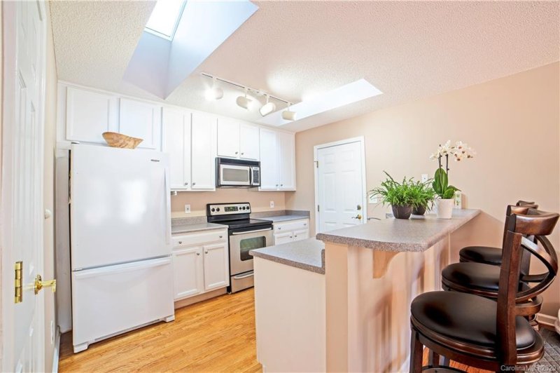 Property image 2 at 102 Fairway View Drive, Etowah, NC 28729