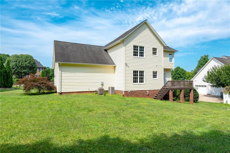 Property image 3 at 2614 Ironwood Drive, Hickory, NC 28602