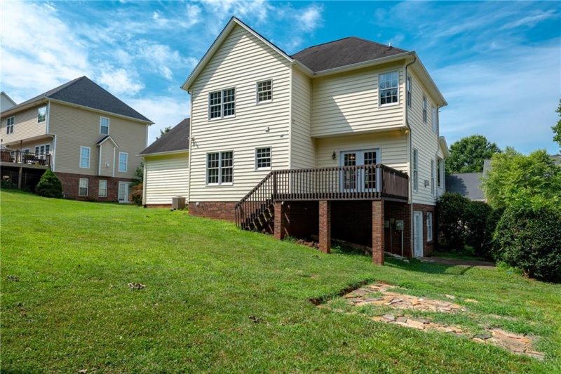 Property image 4 at 2614 Ironwood Drive, Hickory, NC 28602