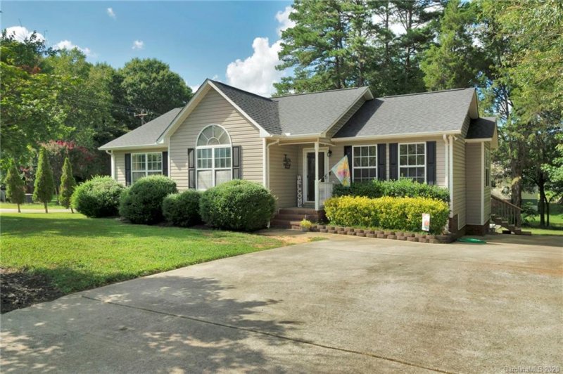 Property image 2 at 1601 Barbara Ann Circle, Kannapolis, NC 28083