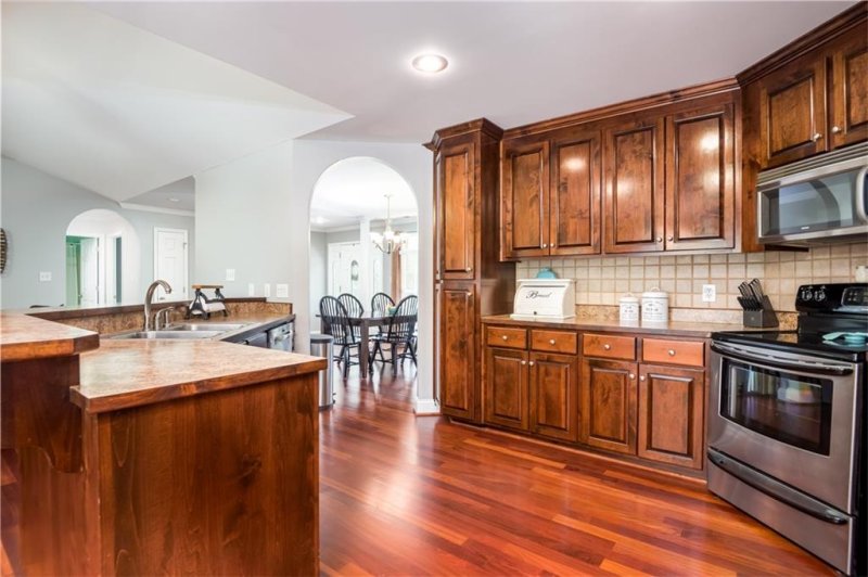 Property image 5 at 1121 Waterford Drive, Hickory, NC 28602