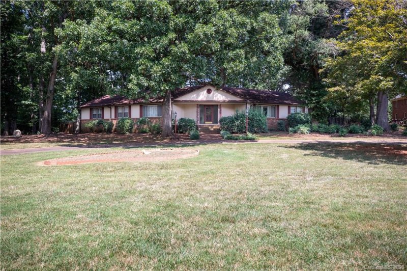 Property image 2 at 924 Arrowhead Drive, Rock Hill, SC 29730