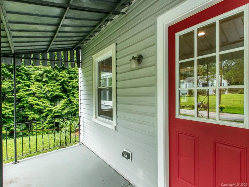 Property image 3 at 115 Morningside Drive, Asheville, NC 28806