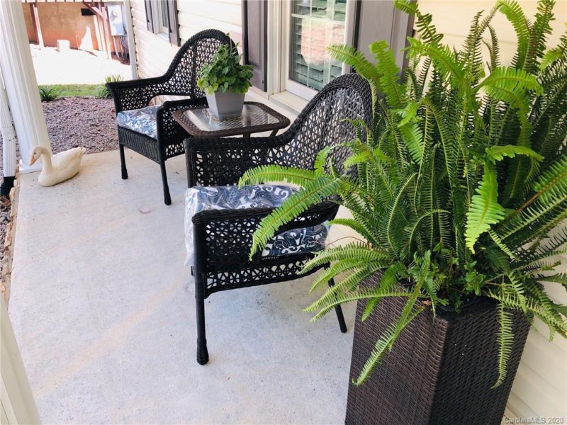 Property image 5 at 7258 Executive Circle, Denver, NC 28037