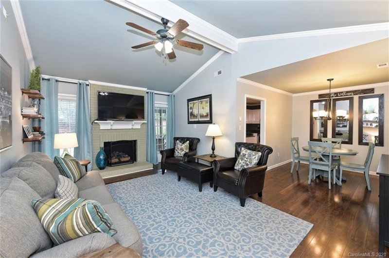 Property image 4 at 2501 Dryden Lane, Charlotte, NC 28210