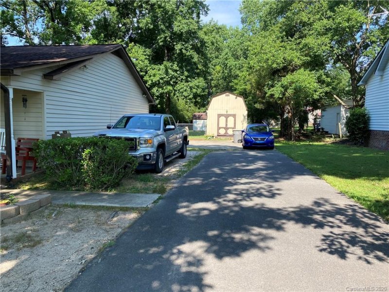 Property image 3 at 1451 Midlake Avenue, Kannapolis, NC 28083