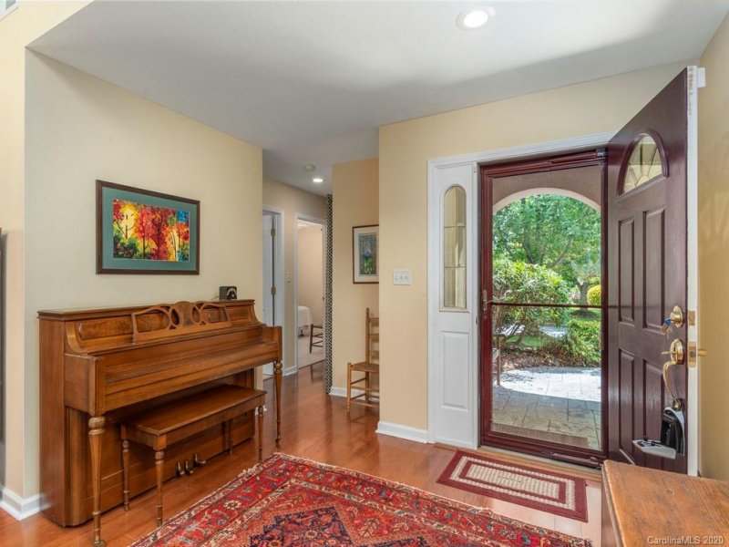 Property image 4 at 67 Stonebridge Drive, Asheville, NC 28805