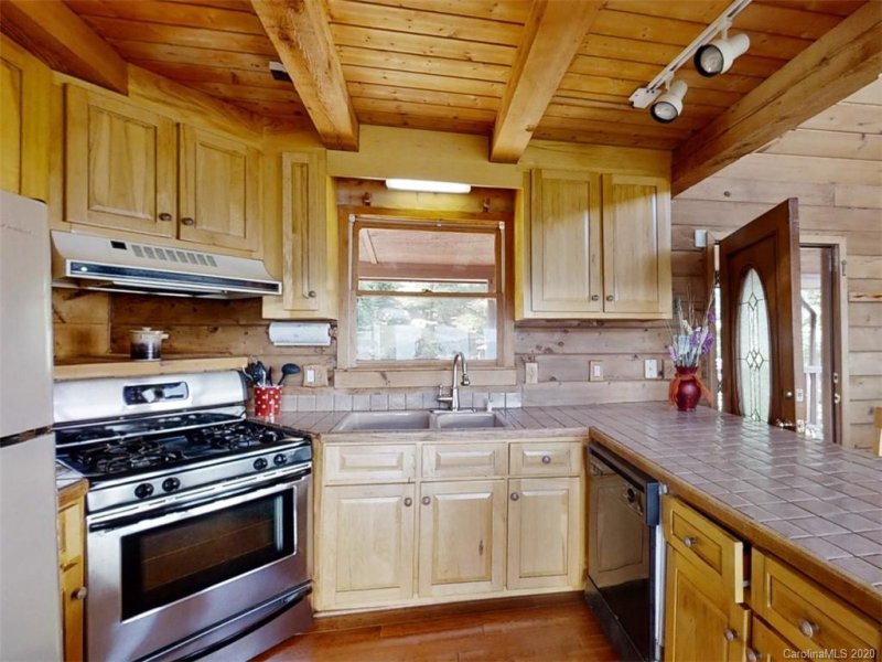 Property image 5 at 191 Mountain Lily Ridge Drive, Swannanoa, NC 28778