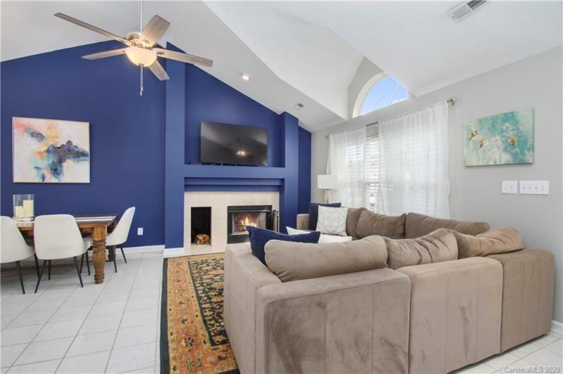 Property image 3 at 4116 Huntmeadow Drive, Charlotte, NC 28269