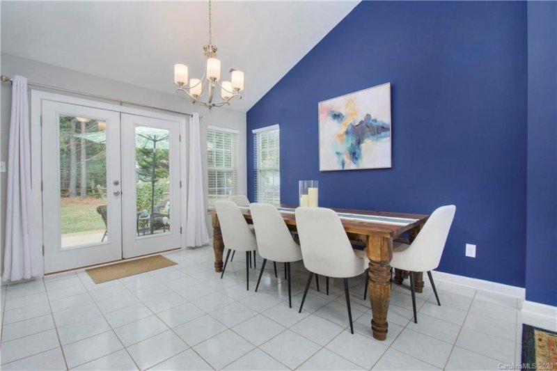 Property image 5 at 4116 Huntmeadow Drive, Charlotte, NC 28269