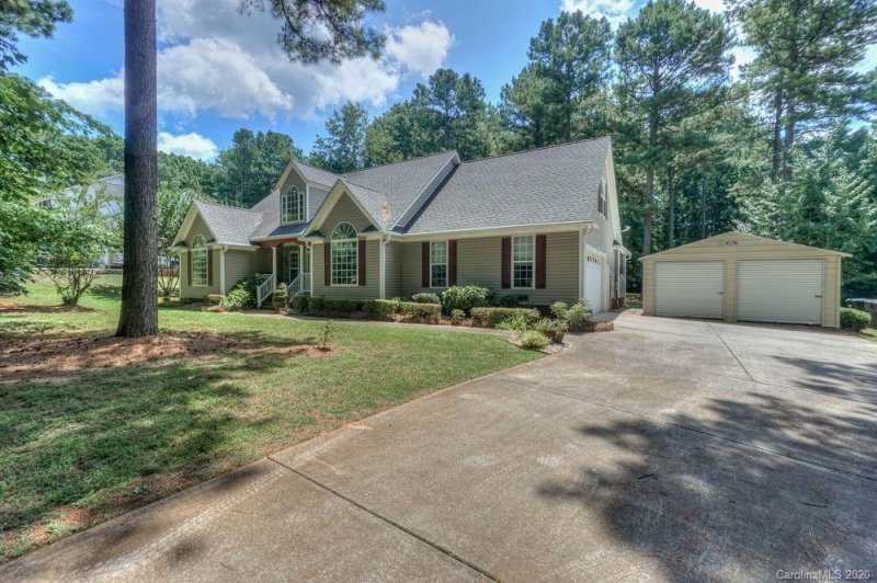 Property image 2 at 7060 Ridgeway Road, Stanley, NC 28164