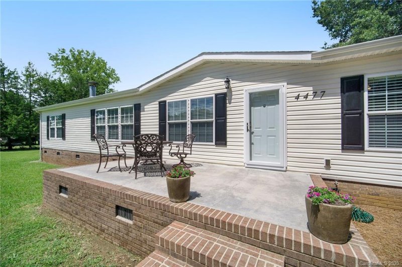 Property image 4 at 4477 Pebblebrook Circle, Concord, NC 28027