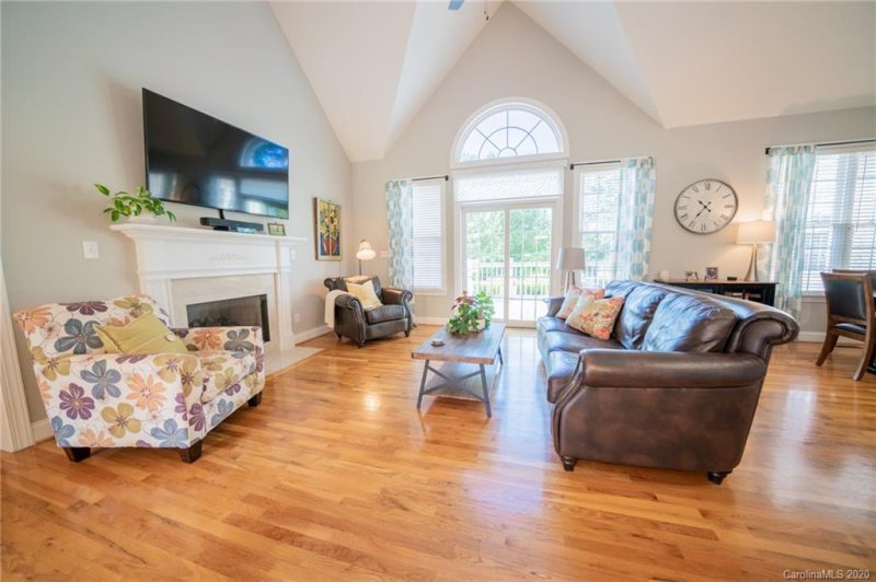 Property image 4 at 146 Turnberry Lane, Mooresville, NC 28117