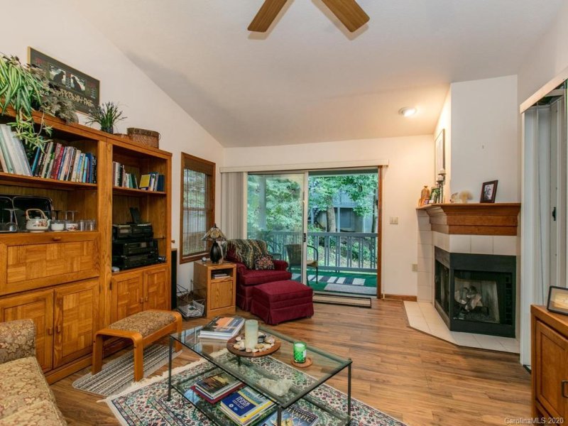 Property image 4 at 174 Laurel Park Place, Hendersonville, NC 28791