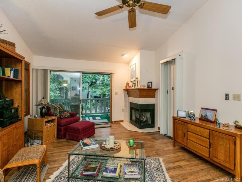 Property image 5 at 174 Laurel Park Place, Hendersonville, NC 28791