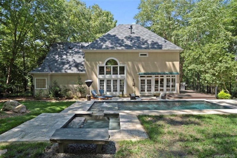 Property image 2 at 8319 Lake Providence Drive, Matthews, NC 28104