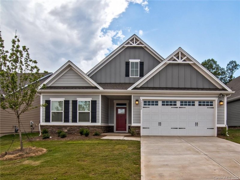 10284 Black Locust Lane