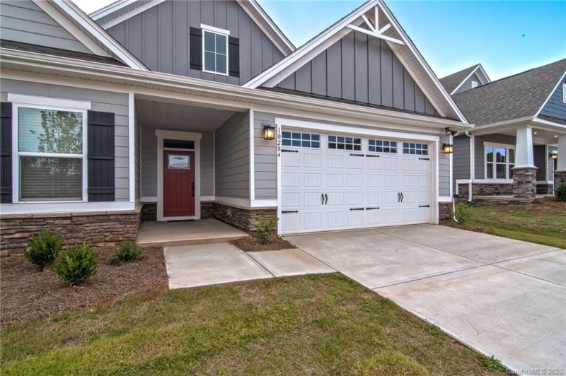 Property image 2 at 10284 Black Locust Lane, Charlotte, NC 28215