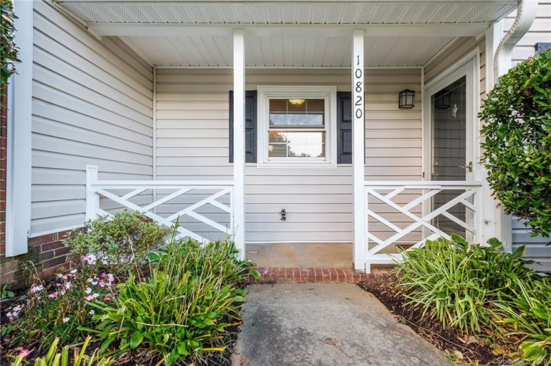 Property image 4 at 10820 Winterbourne Court, Charlotte, NC 28277