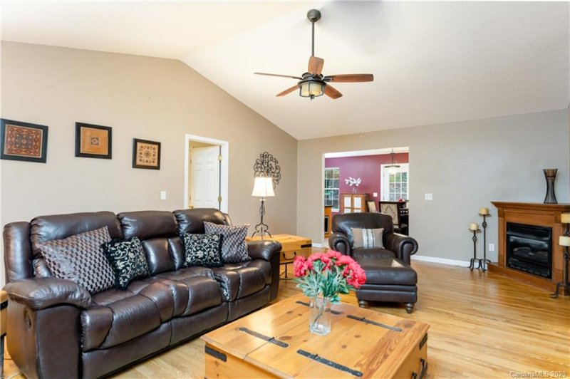 Property image 5 at 329 Big Raven Lane, Saluda, NC 28773