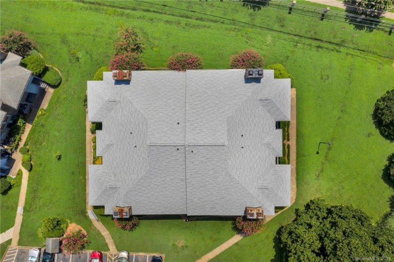 Property image 3 at 5800 Harris Grove Lane, Charlotte, NC 28212