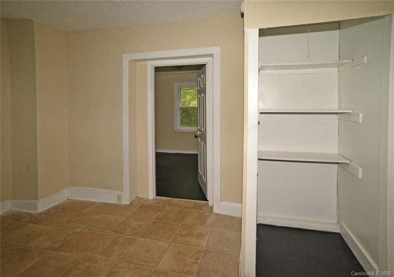 Property image 5 at 2120 B Avenue, Charlotte, NC 28216
