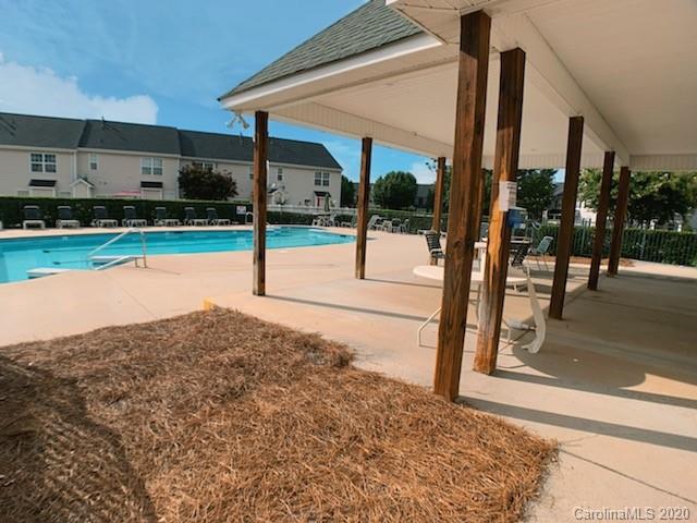 Property image 4 at 7485 Pilot Cove Court, Denver, NC 28037