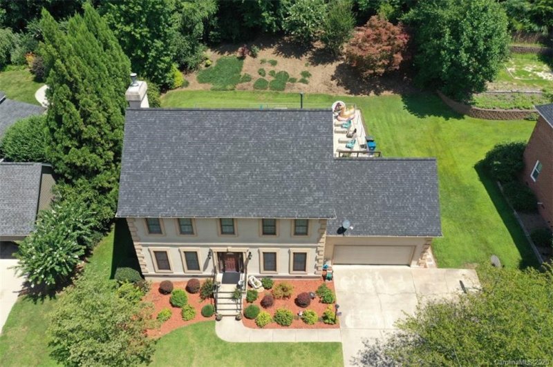 Property image 3 at 168 37th Avenue Place, Hickory, NC 28601