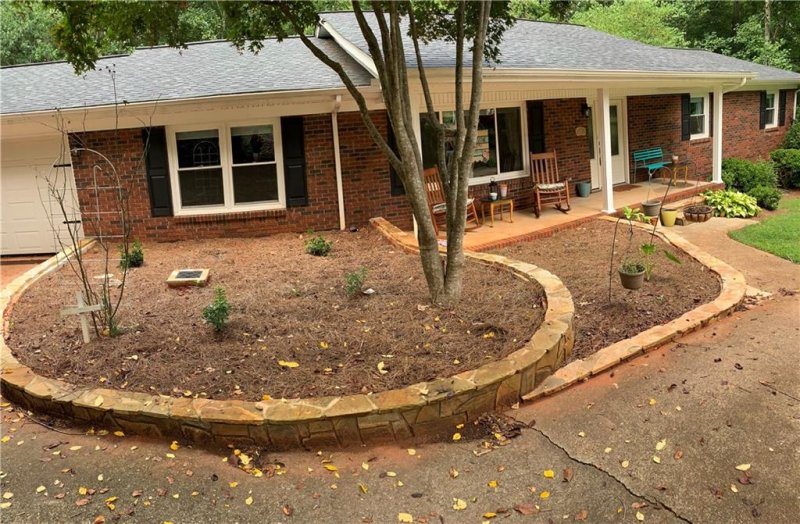 Property image 5 at 1676 Kensington Circle, Newton, NC 28658