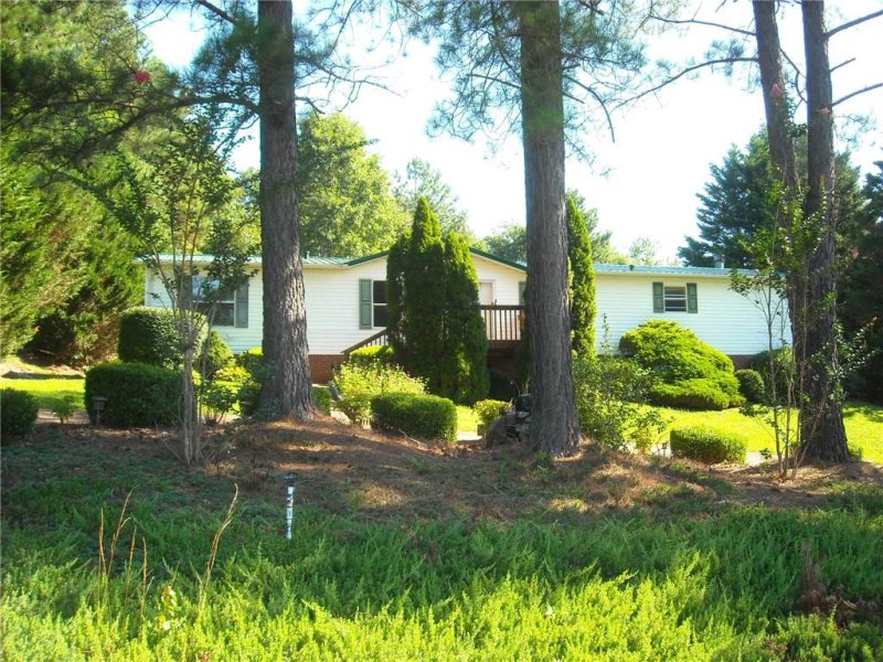 Property image 2 at 5510 Savannah Drive, Granite Falls, NC 28630