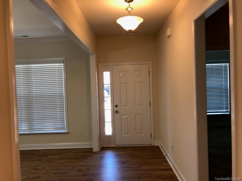 Property image 2 at 5405 Tilley Manor Drive, Matthews, NC 28105