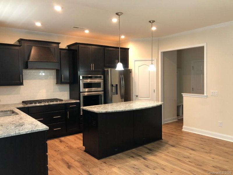 Property image 5 at 5405 Tilley Manor Drive, Matthews, NC 28105