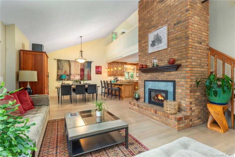 Property image 4 at 205 Woodfield Drive, Asheville, NC 28803