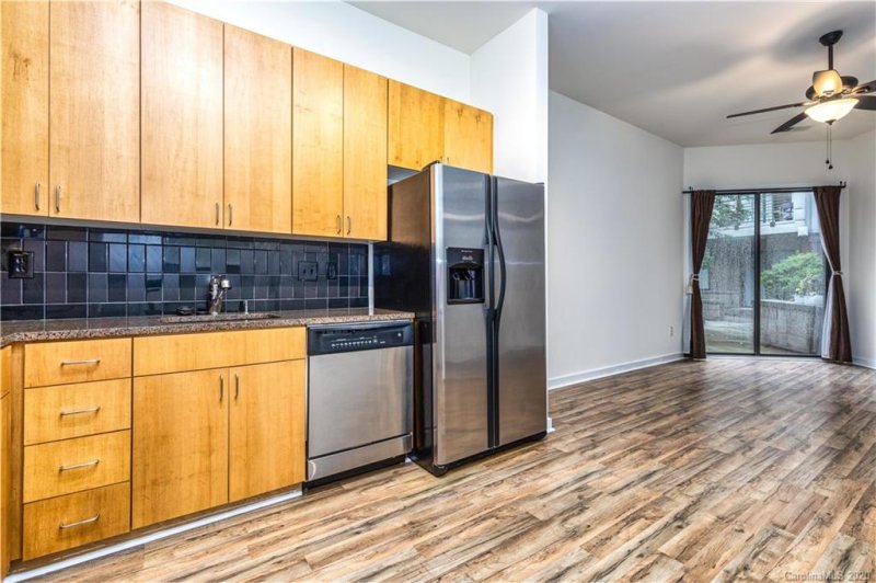 Property image 3 at 525 6th Street, Charlotte, NC 28202