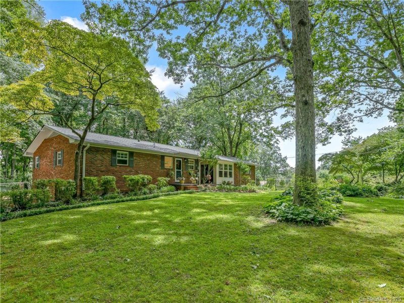 Property image 2 at 3087 Magnolia Drive, Hendersonville, NC 28792