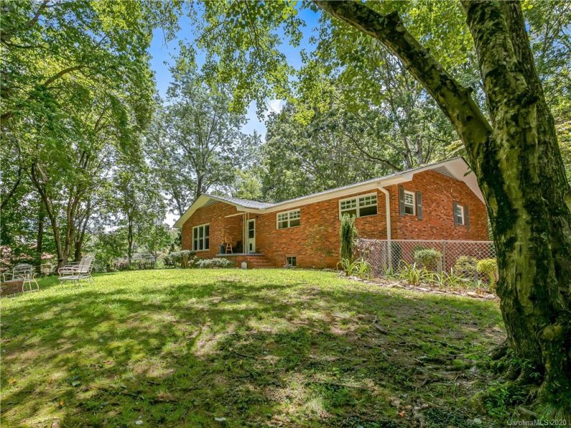 Property image 5 at 3087 Magnolia Drive, Hendersonville, NC 28792