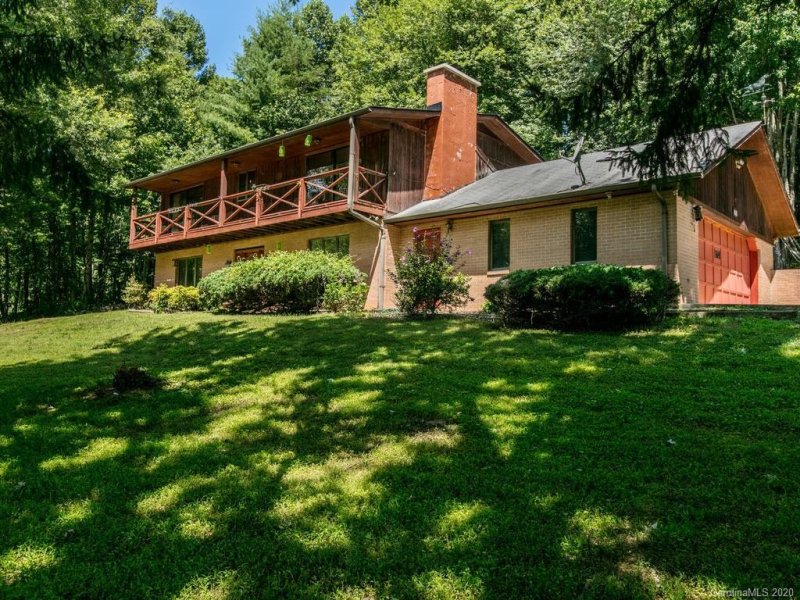 Property image 5 at 117 Viewcrest Drive, Hendersonville, NC 28739