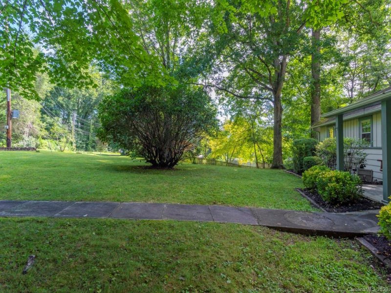 Property image 2 at 114 Auburn Road, Waynesville, NC 28786